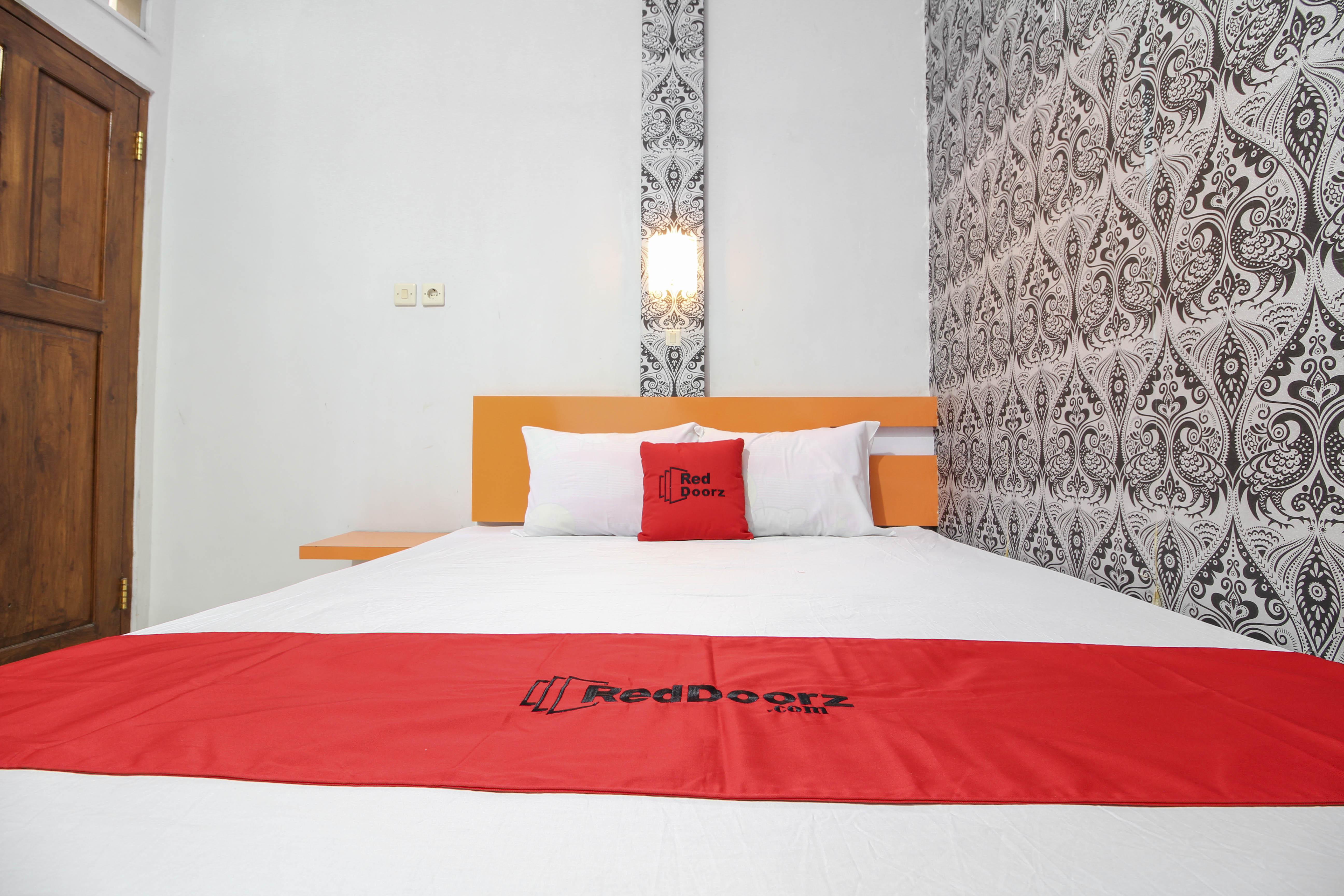 Reddoorz Near Hartono Mall Kejayan Exterior photo