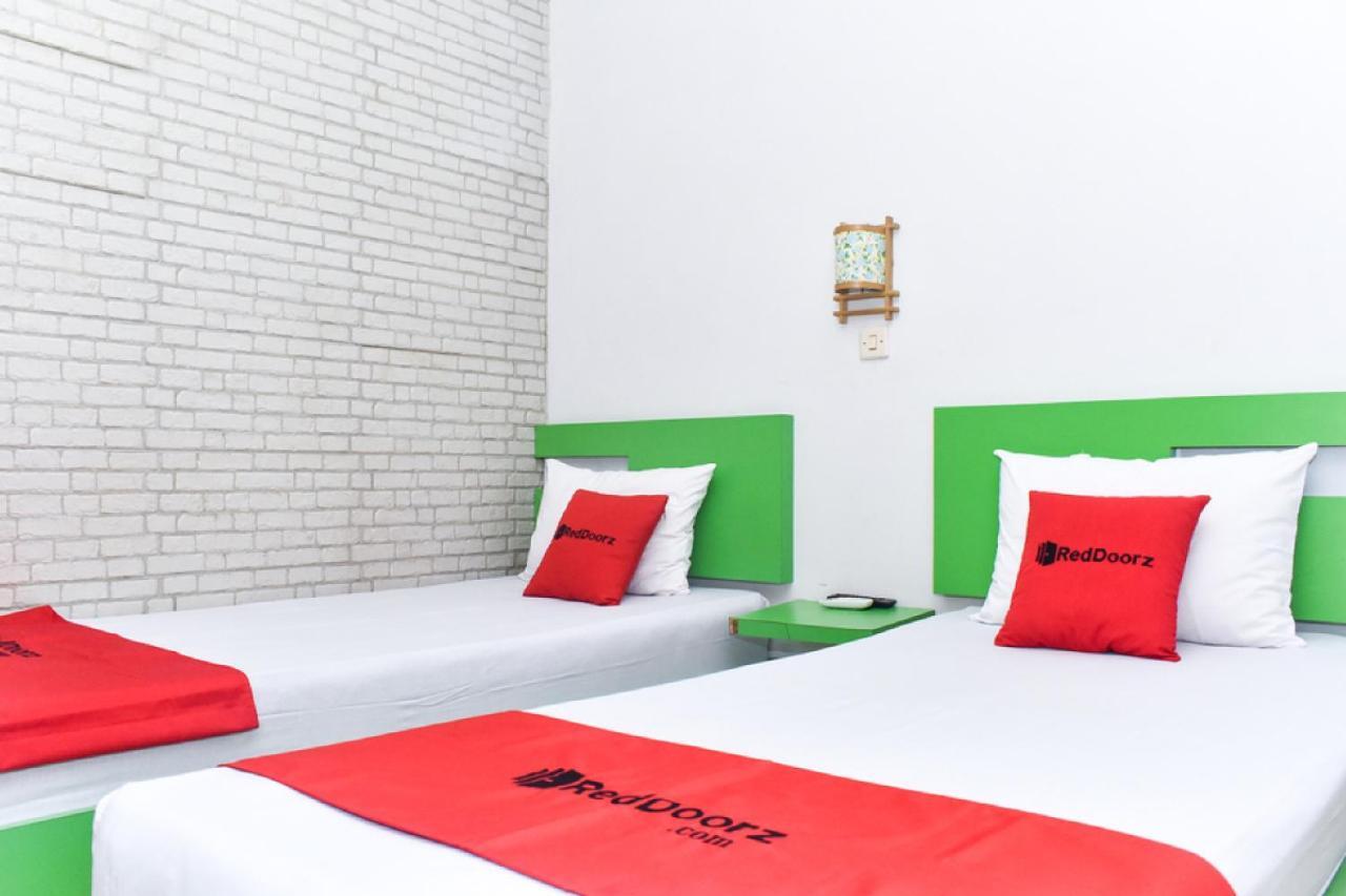 Reddoorz Near Hartono Mall Kejayan Exterior photo