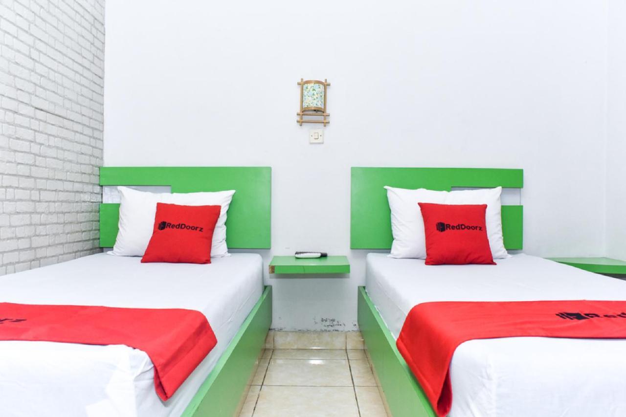 Reddoorz Near Hartono Mall Kejayan Exterior photo